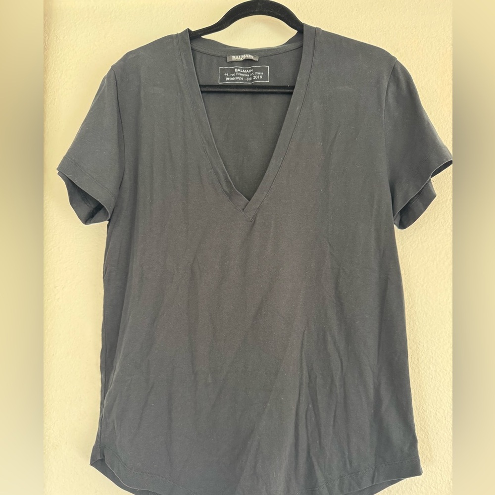 Balmain:  2 Men’s Large V Neck Tshirt